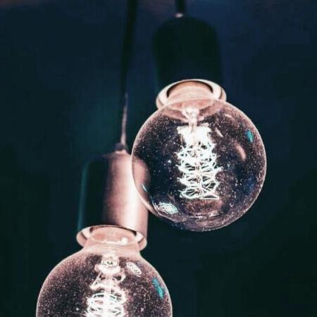 آهنگ حالا بگو کی دیگه اخماتو میگیره