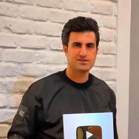 دانلود آهنگ جدید محسن لرستانی ﭼﻨﻰ ﮔﻔﺘﻢ ﻧﺮو ﻟﺎی ﭘﻨﺠﺮه